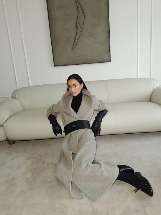 STILL Mantel: Warum ein Baby Alpaka Mantel anders fällt